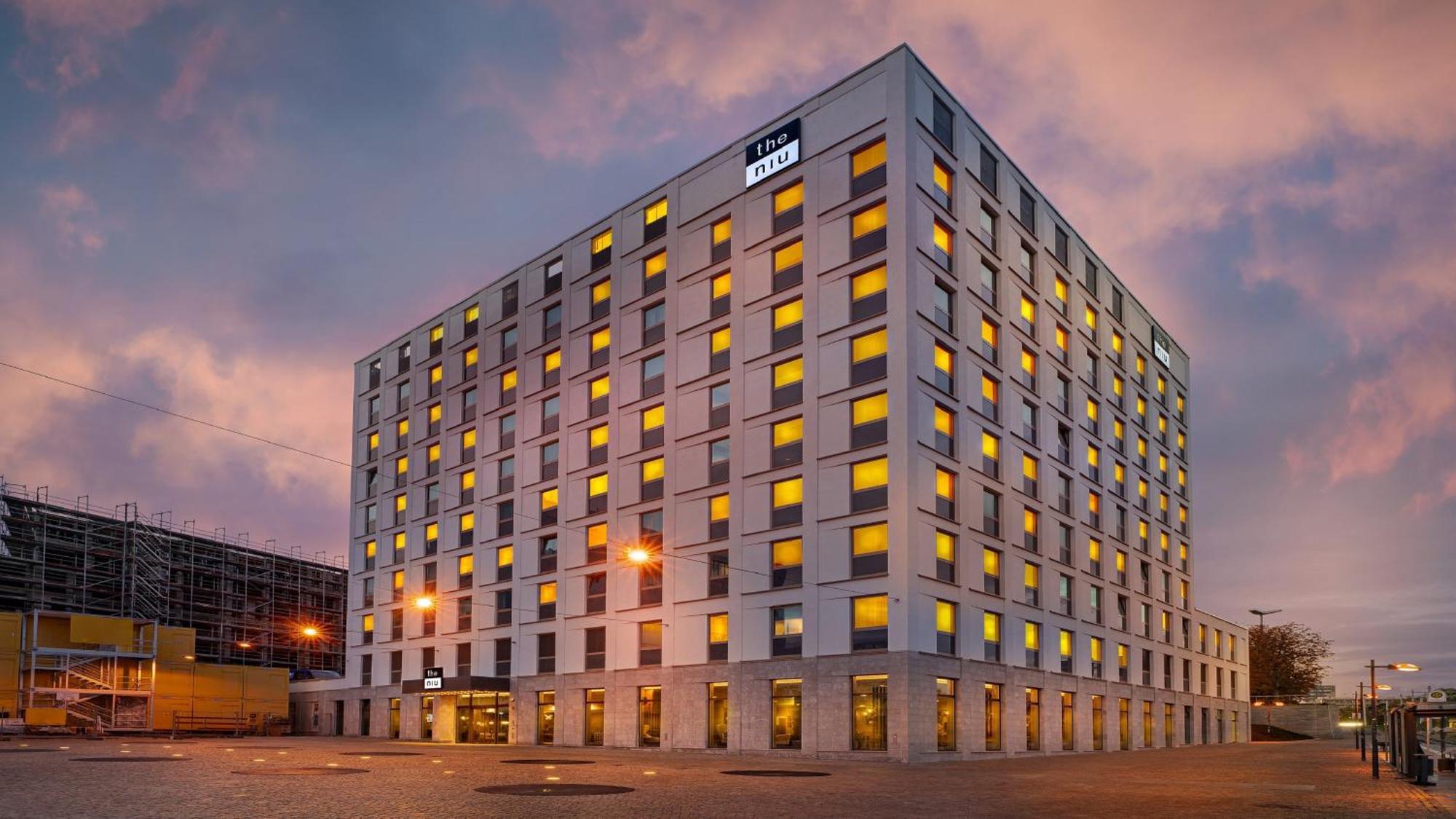 เดอะ นิว ริดจ์ Hotel Halle  ภายนอก รูปภาพ