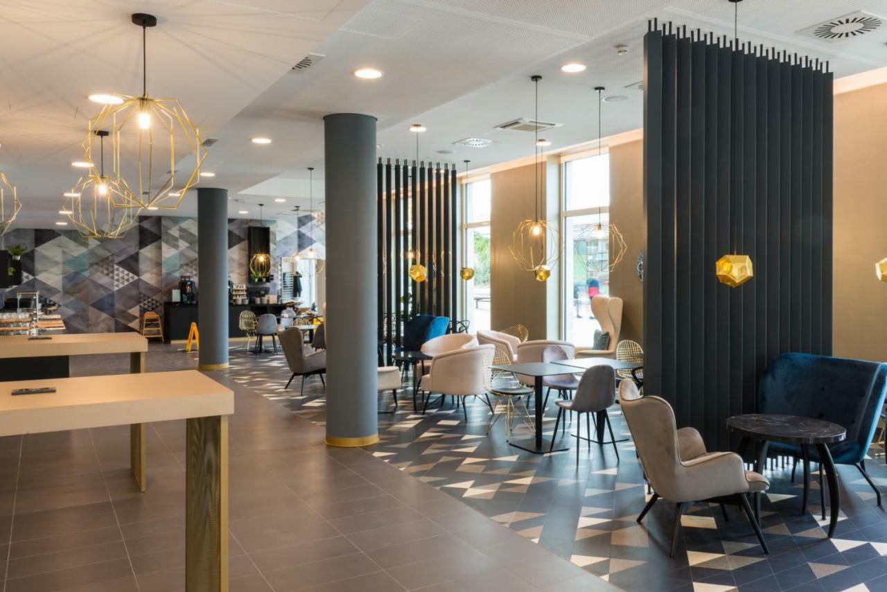 เดอะ นิว ริดจ์ Hotel Halle  ภายนอก รูปภาพ